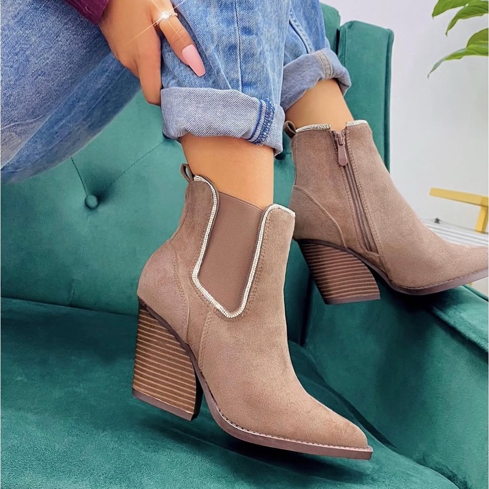 Stylish Tan Ankle Boots for Women
